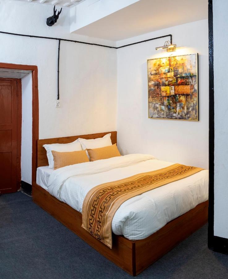 Nexus Inn- The Aparthotel Kathmandu Exteriör bild